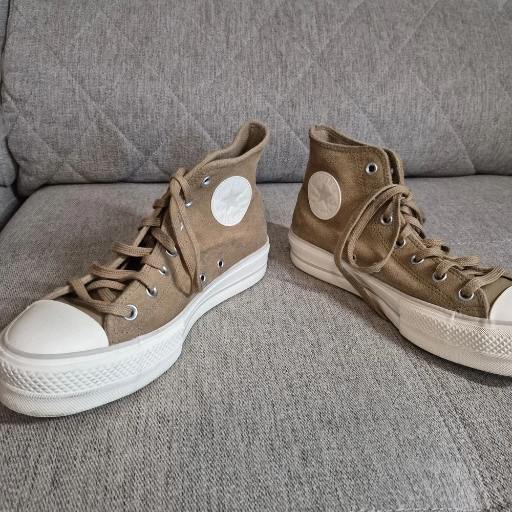Converse Chuck Taylor All Star Lift Hi Khaki Suede Platform Sneakers Womens 9